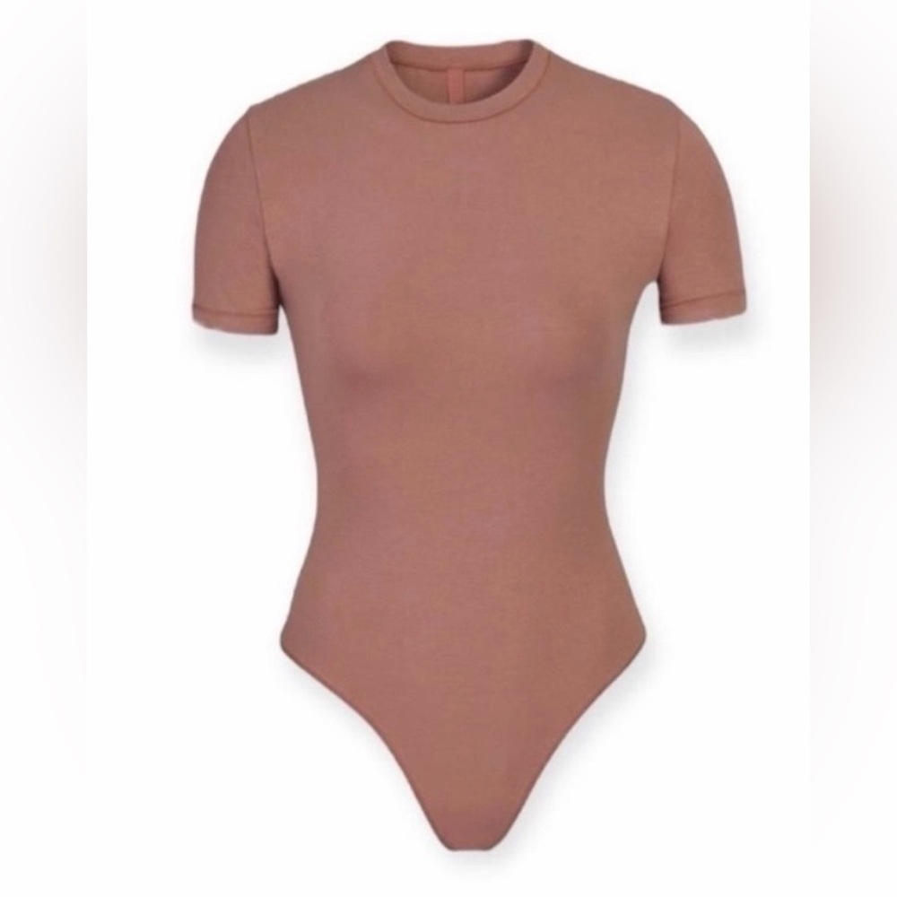 Short Sleeve Crewneck Bodysuit - Dusty Rose Size S